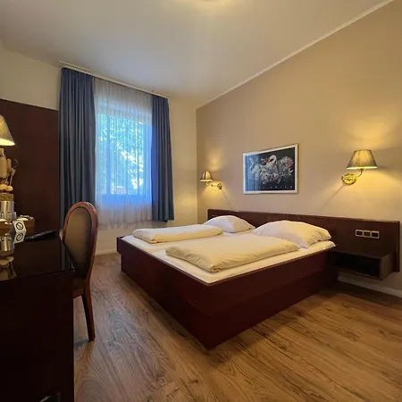 Central Hotel Otel Worms